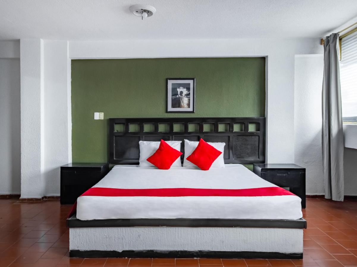 לאון Hotel Halley מראה חיצוני תמונה