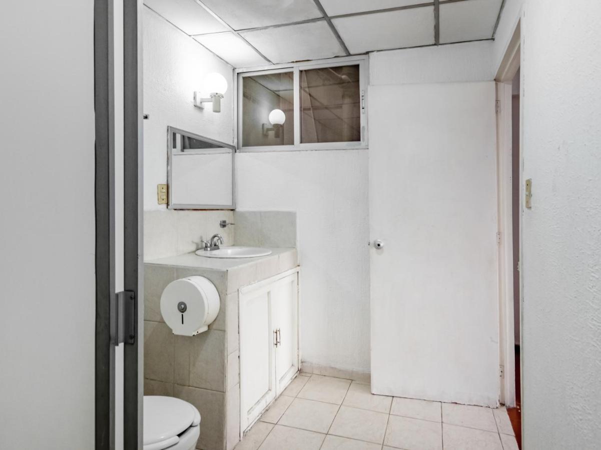 לאון Hotel Halley מראה חיצוני תמונה